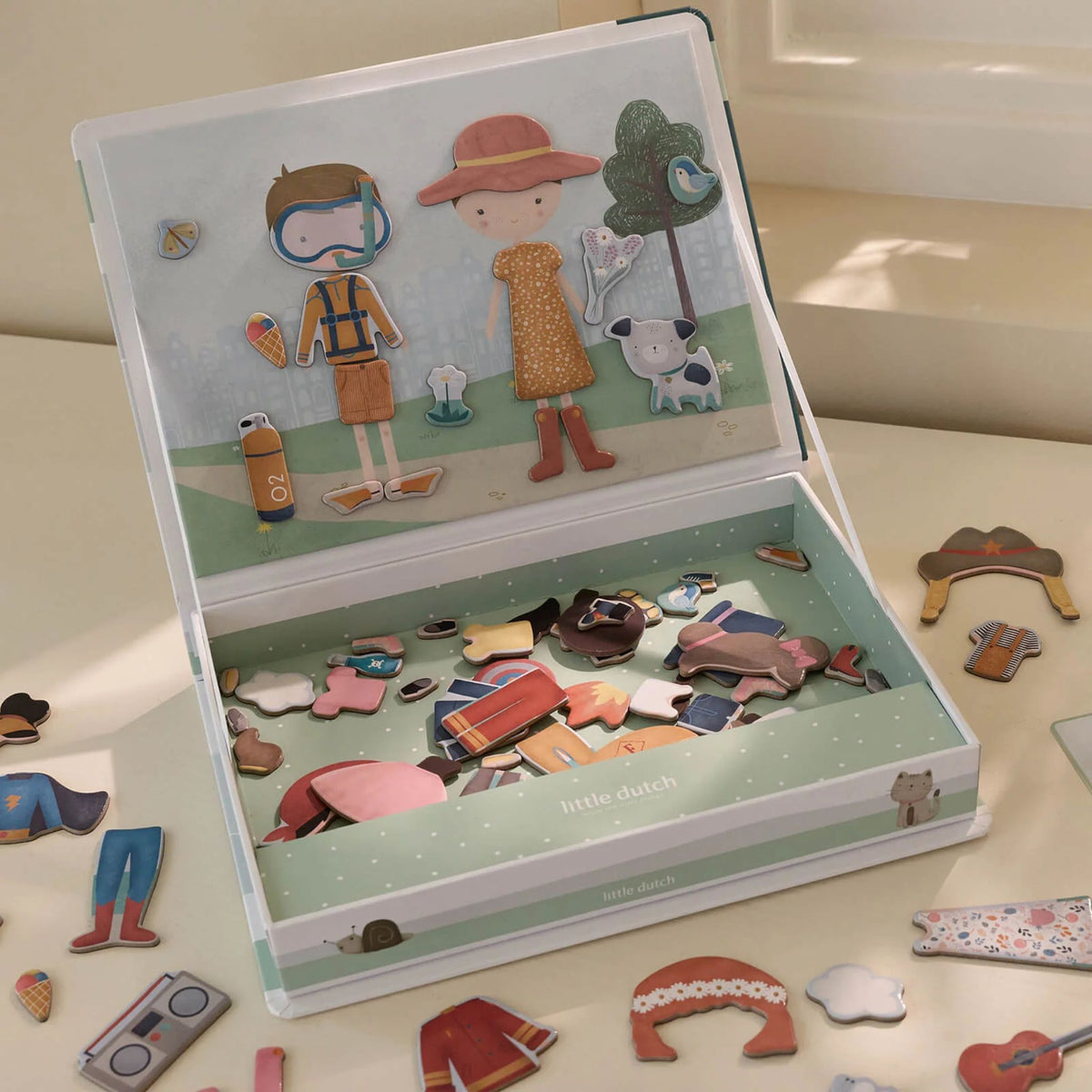 Little Dutch, Magnetic Playboard, Jim & Rosa