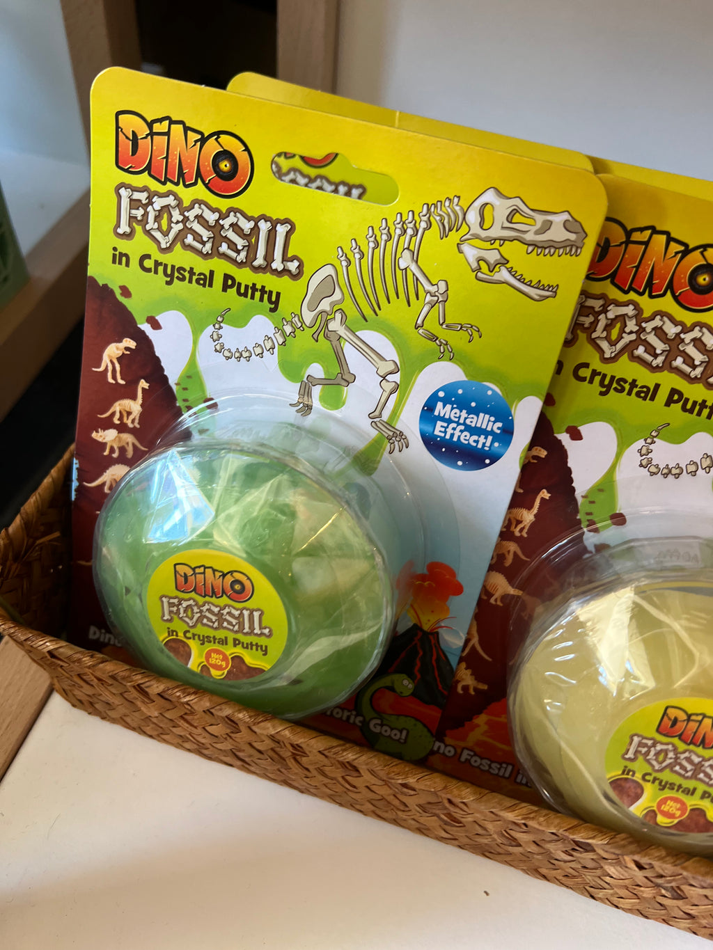 Dino Fossil Chrystal Putty