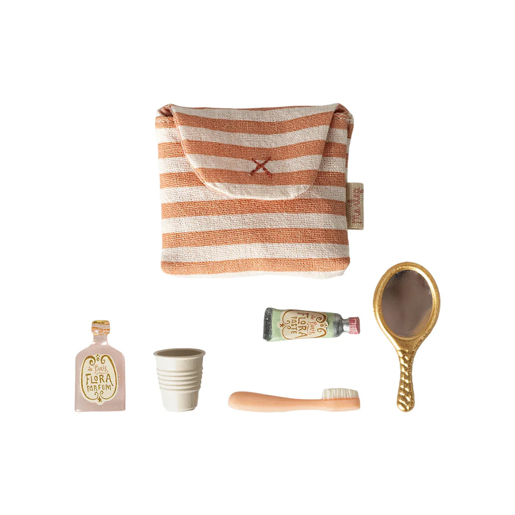 Maileg Toiletry bag set in bag, Mouse size Coral