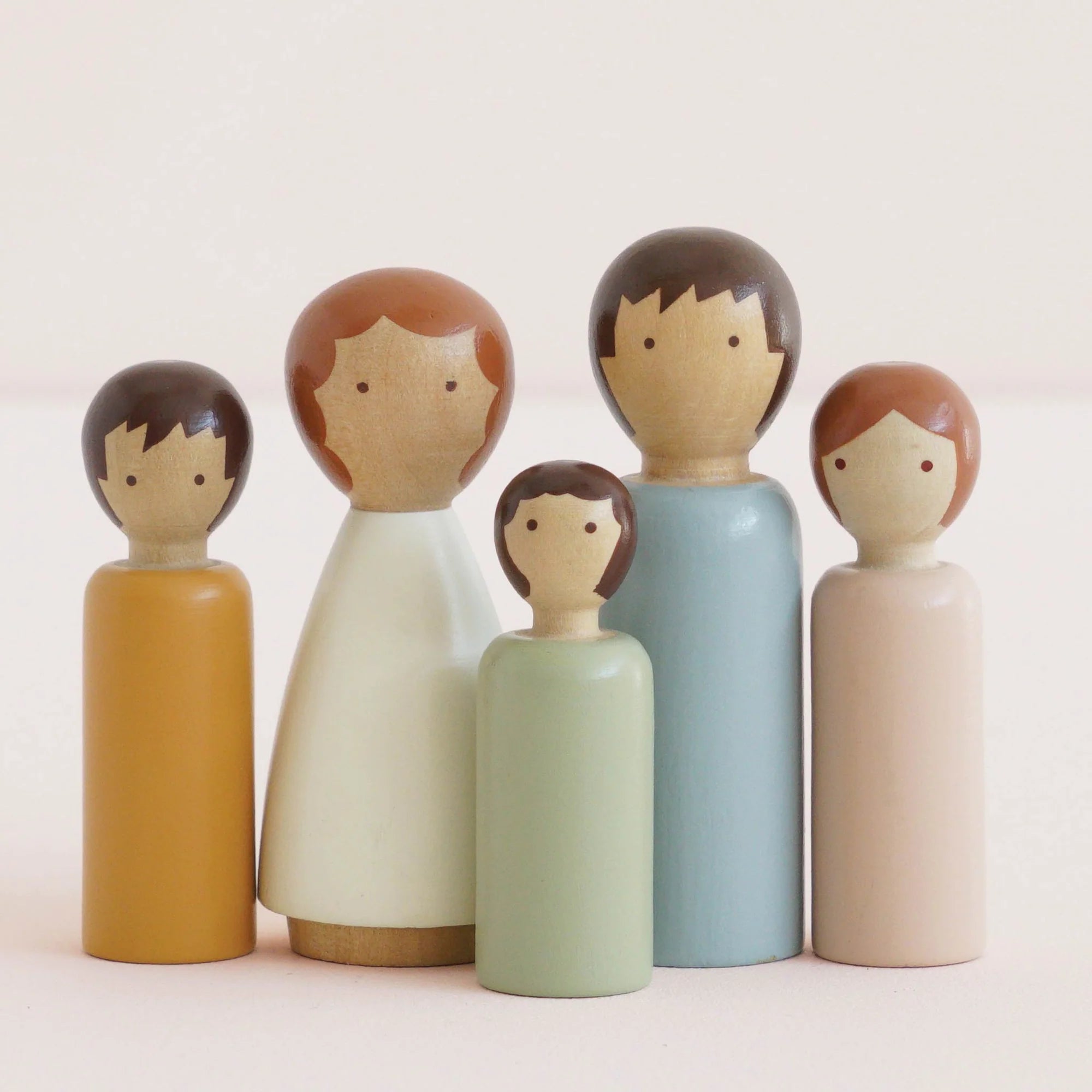 Le toy Van Dubois Wooden Family Dolls