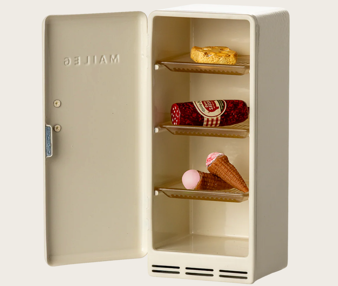 Maileg Metal Fridge for mouse in off white