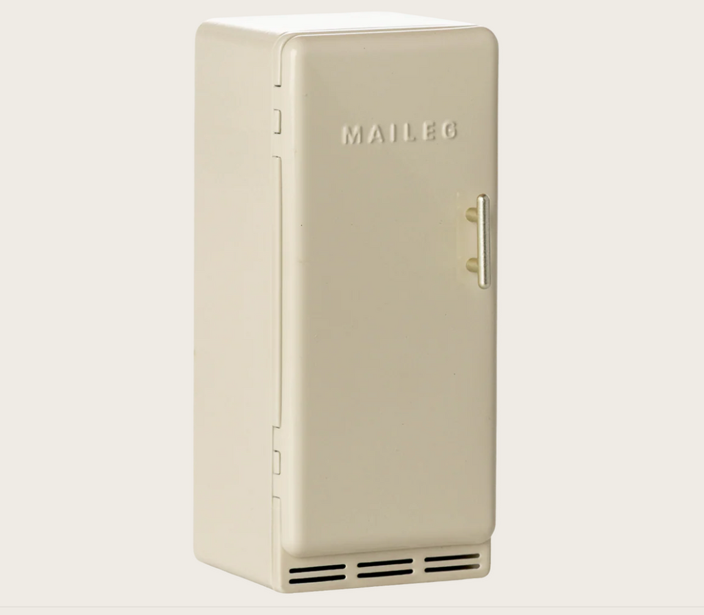 Maileg Metal Fridge for mouse in off white