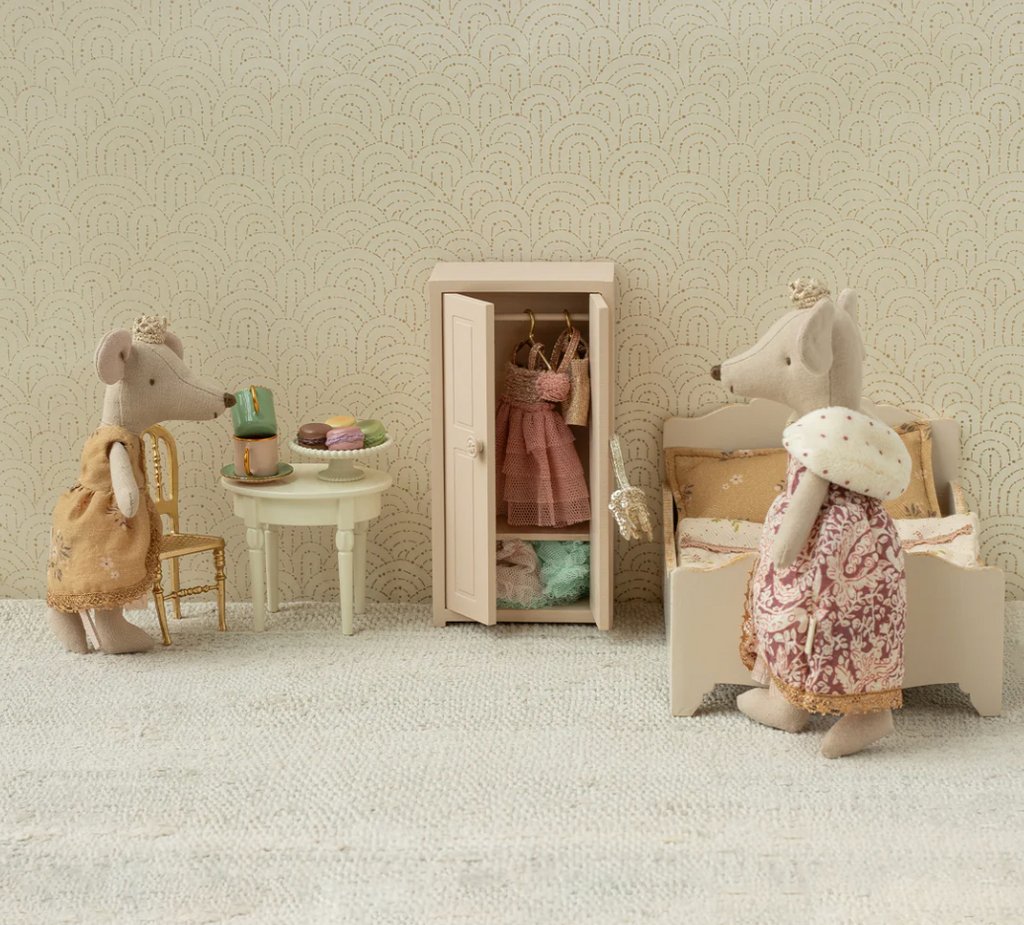 Maileg Queen Mouse – Royal Collectible Doll Mouse with Crown & Dress