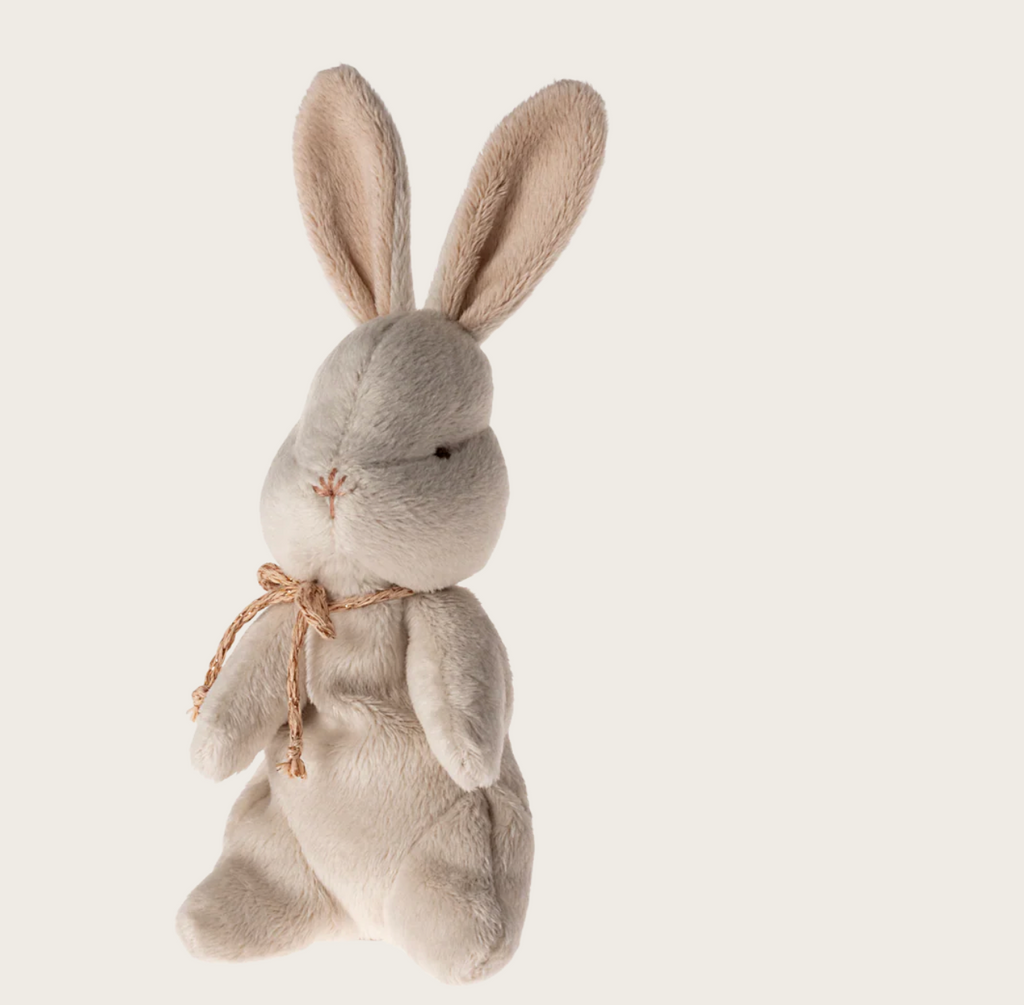 Maileg My First Bunny-off white