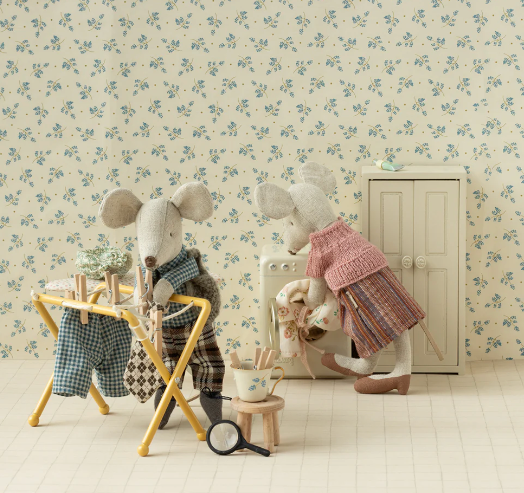 Maileg Closet for Mice cream