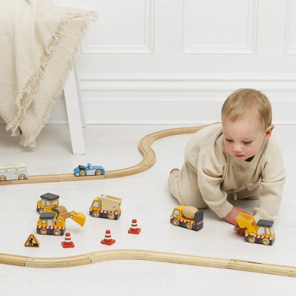 Le Toy Van Wooden Construction Toy Cars, Trucks & Diggers